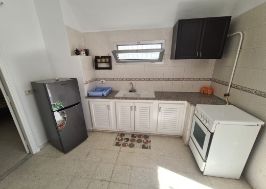 rez de chaussée À Louer à NABEUL - 📍 Location Studio Meublé – Nabeul (AFH 1) - Immobiliere.tn - Photo 3