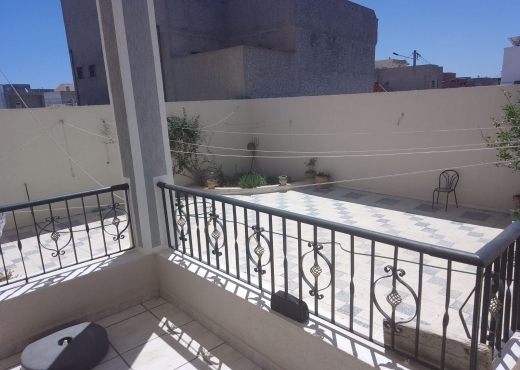 FAHللبيع: ڤيلا في المكنين