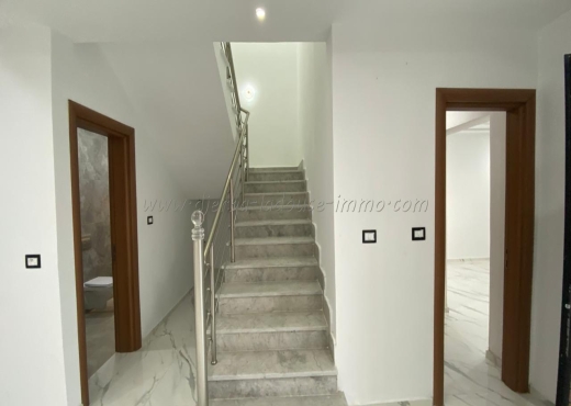 À Vendre Superbe Maison S+3 Djerba