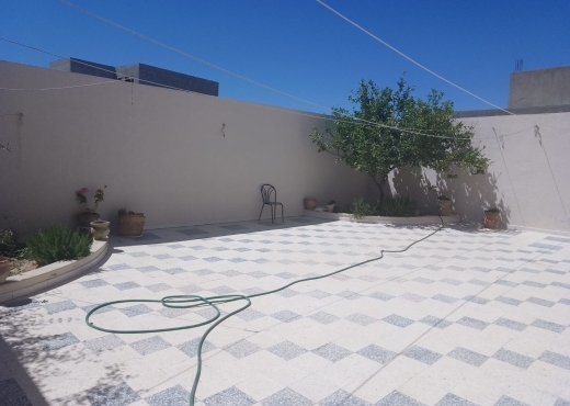 FAHللبيع: ڤيلا في المكنين