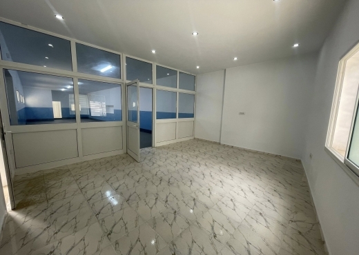 A Vendre Dépôt à La Soukra