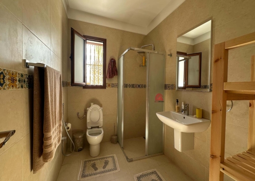 GRANDE MAISON À VENDRE SUR MEZRAYA
