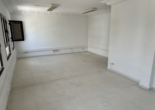 Immeuble  2900 m² à Montplaisir