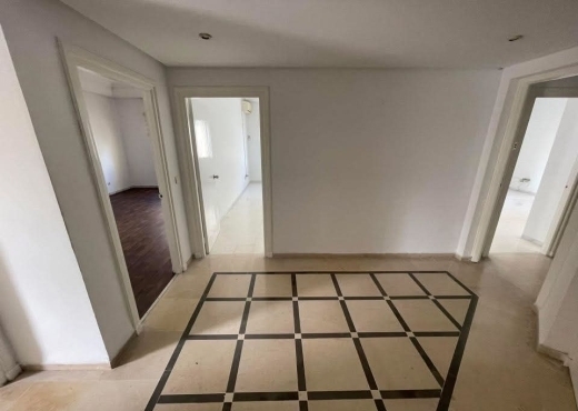 A VENDRE BUREAU AU LAC 1