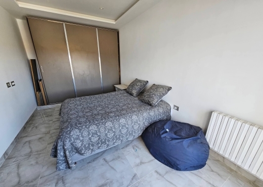 villa À Vendre à ARIANA - 📍𝗕𝗢𝗥𝗝 𝗬𝗢𝗨𝗡𝗘𝗦, 𝗞𝗔𝗟𝗔𝗔𝗧 𝗔𝗡𝗗𝗔𝗟𝗢 - Immobiliere.tn - Photo 4