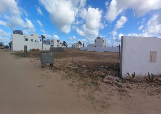 A Vendre Terrain à Djerba Midoun