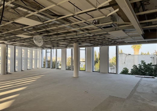 Super bureau 1350 m² à Notre Dame