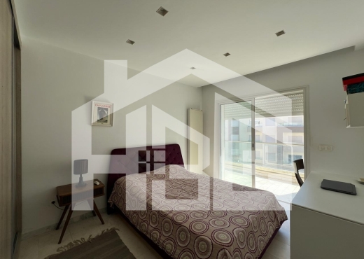 A vendre S+3  aux Jardins D'ennasr