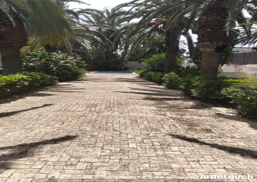 VENTE: VILLA Avec Piscine-Kantaoui