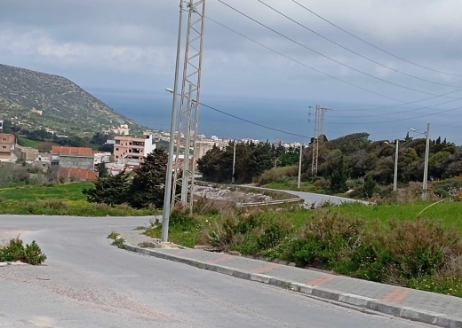 Terrain de 3000 m² à Metline