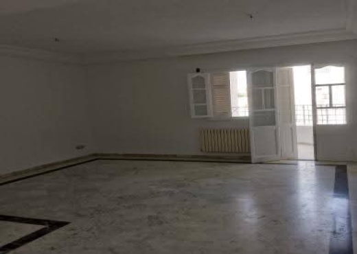 A Vendre Appart S+3 Cité Ettahrir
