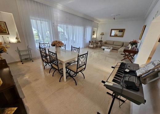 KALAATE ANDALOUS - BORJ  YOUNES , ARIANA : UNE VIL