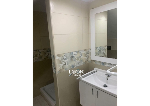 À Vendre Duplex S+4 avec Piscine