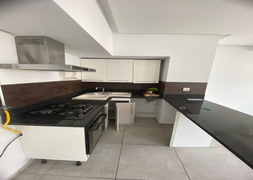 A VENDRE APPARTEMENT S+3