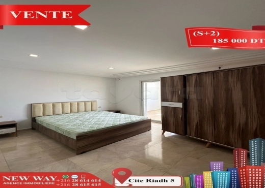 (S+2) à Cité Riadh 5 avec Place de Parking