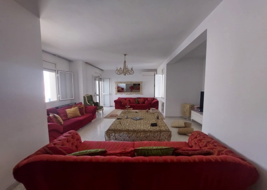 A Vendre Appart S+4 Cité Ennasr2