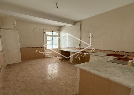 A Louer Bureau H+3 El Gazela