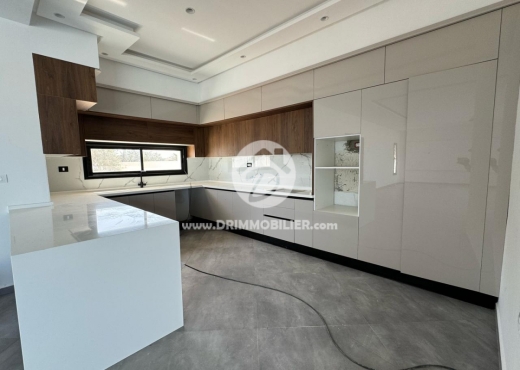 Villa avec piscine, plain-pied