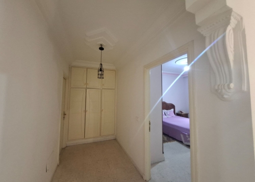 Maison 3 niveaux à vendre à Mourou