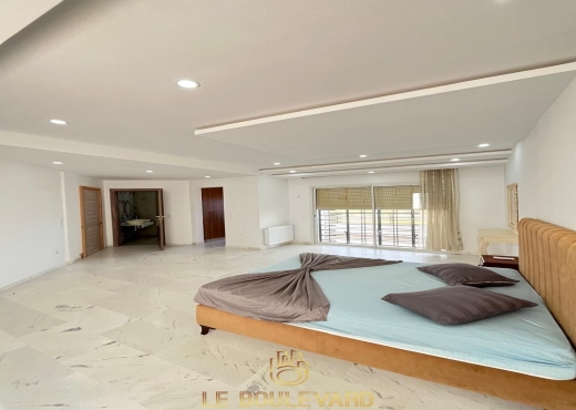 Villa Duplex S+4 Avec Piscine