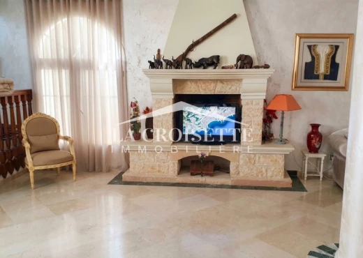 villa À Louer à ARIANA - Villa S+4 avec piscine à La Soukra - Immobiliere.tn - Photo 4