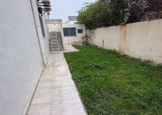 À Vendre  Villa  a la Soukra