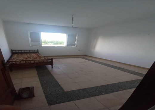 AL Etage villa Menzeh 4  1000dt