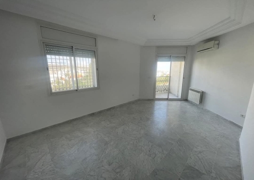 APPARTEMENT s+3 à Loyer à Riadh El