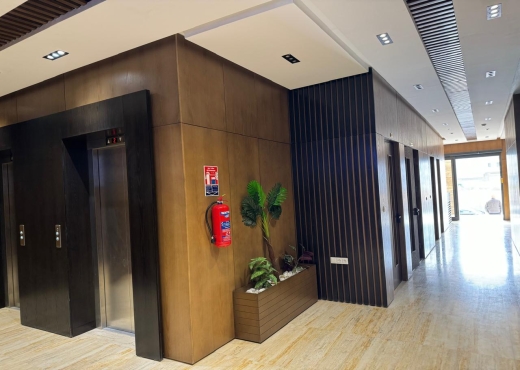 Open space 122 m² à Montplaisir