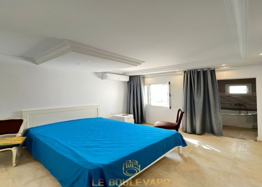 A vendre villa pied dans l'eau