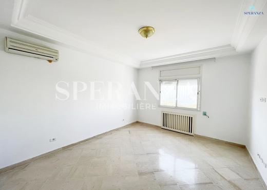 Location Appartement spray rose S+