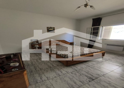 Maison de 445 m²