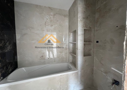 appartement S+4 à Tantana
