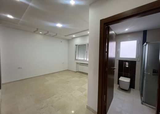 A vendre à HAMMAMET nord  une vill