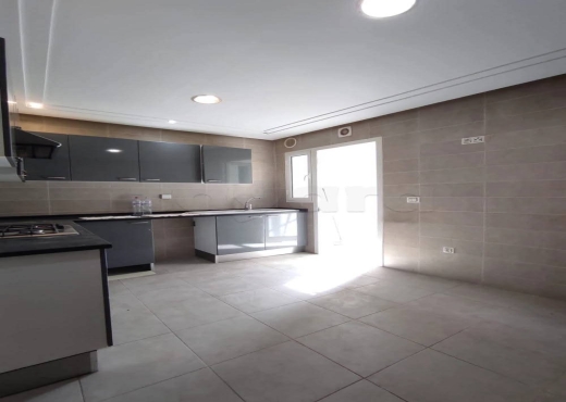 A Vendre Appart S+3 Ennasr 2