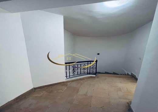 A louer un duplex S+2 au Jardin Laouina