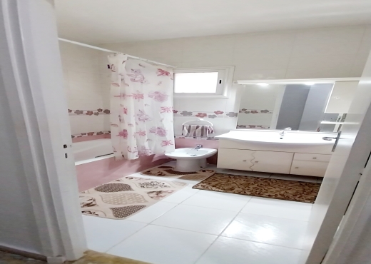 bel appartement s+3 rdc à l'ariana