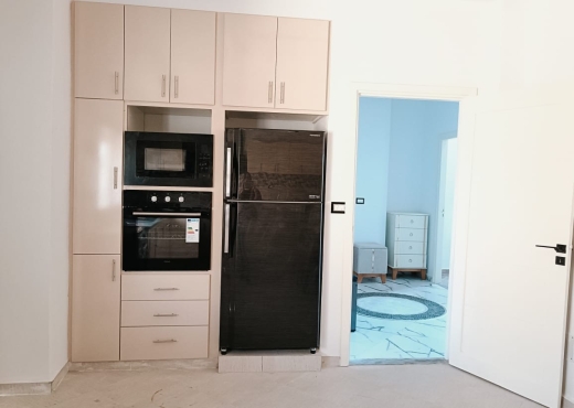 belle maison avec meuble neuf