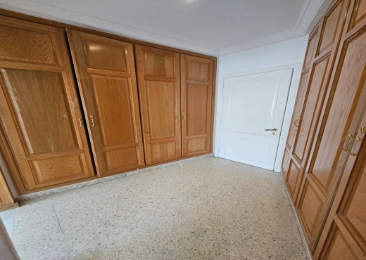 CITE ENNASER 2 : APPARTEMENT S+4 A LOUER