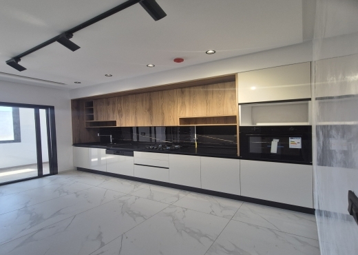 S+3  PRESTIGE   CHOUTRANA III