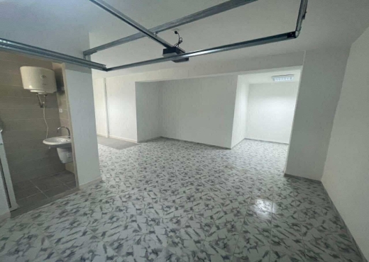 MENZAH 9 A – LOCAL À LOUER