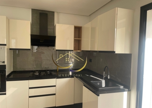 A vendre un appartement S+1 à Laouina