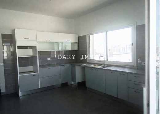 A Louer Etage de villa S+3  (vide)