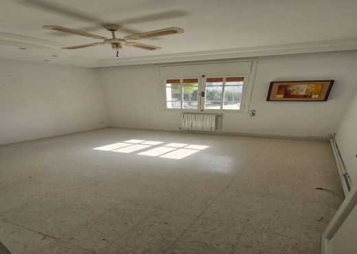 Appartement S+3 à louer à Ennaser