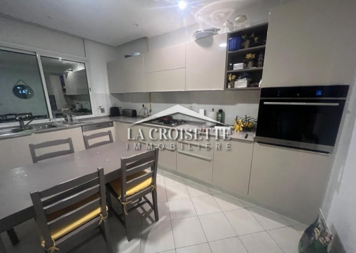 Triplex S+4 avec jardin à La Marsa