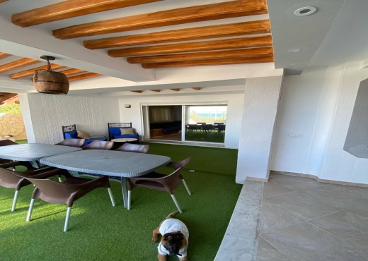 A louer Villa à El Haoueria