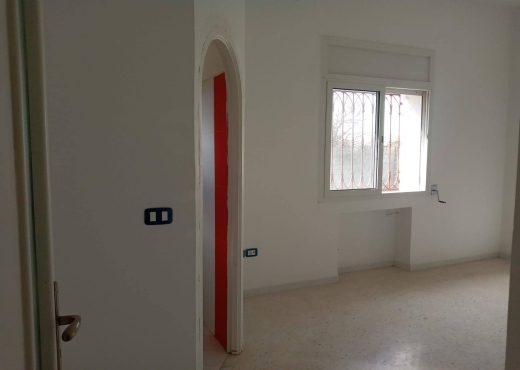 للبيع منزل كبير 3000 م.م في  سيدي ثابت