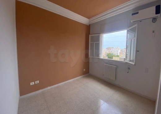 RIADH EL ANDALOUS : APPARTEMENT S+3  A VENDRE