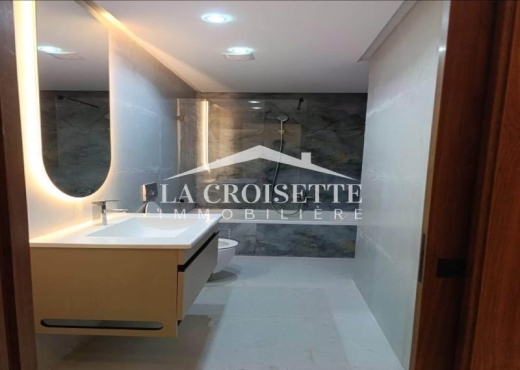 Appartement S+3 à la Soukra ZAL195