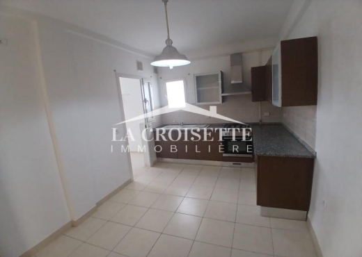 Appartement S+3 à La Soukra